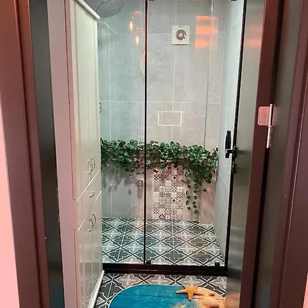 Central Location Sweet Home In Kadikoy -1