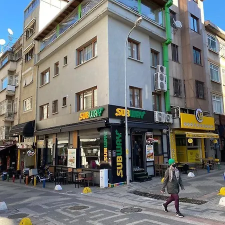 Central Location Sweet Home In Kadikoy -1 *