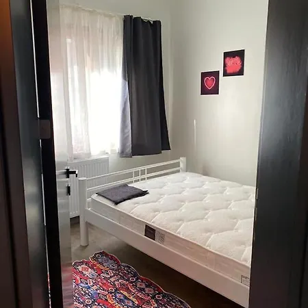 Central Location Sweet Home In Kadikoy -1 *